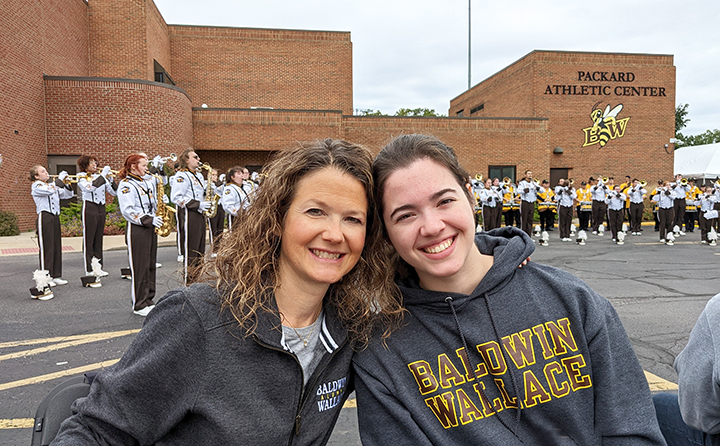 Photo of Tanya and Emily Niezgoda